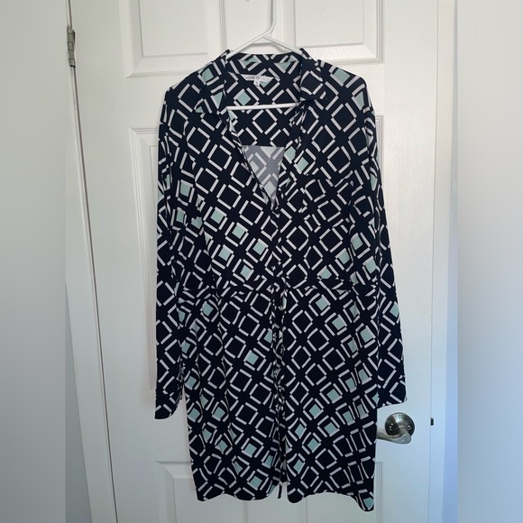 Cleo Long Sleeve, Straight Silhouette, Above-The-Knee Length Dress (Size XL) - Picture 1 of 4